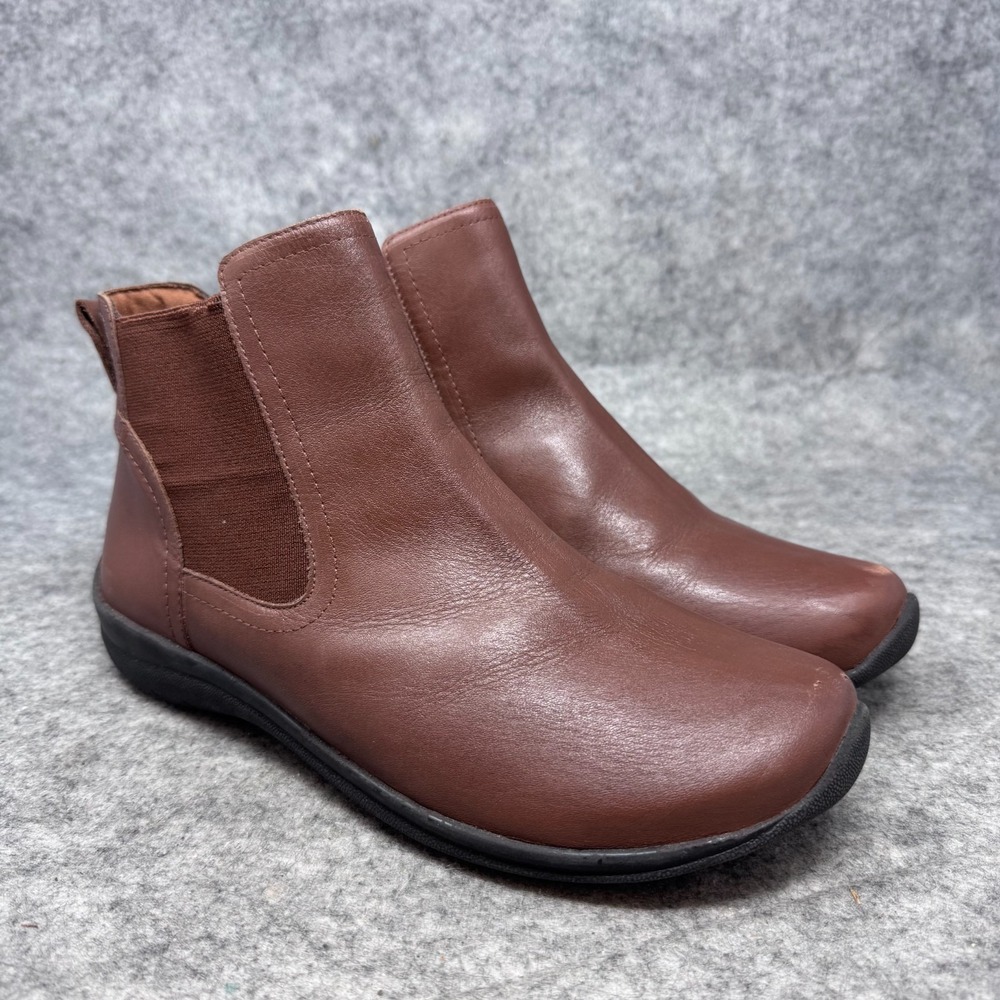 David Tate Brown Leather Booties Shoes Womens Sz 8.5 W Pull On Ankle Chelsea